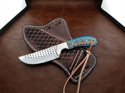 handcrafted Custom Cowboy Knife – Forged Steel Blade & Premium Stabilized Pinecone Handle