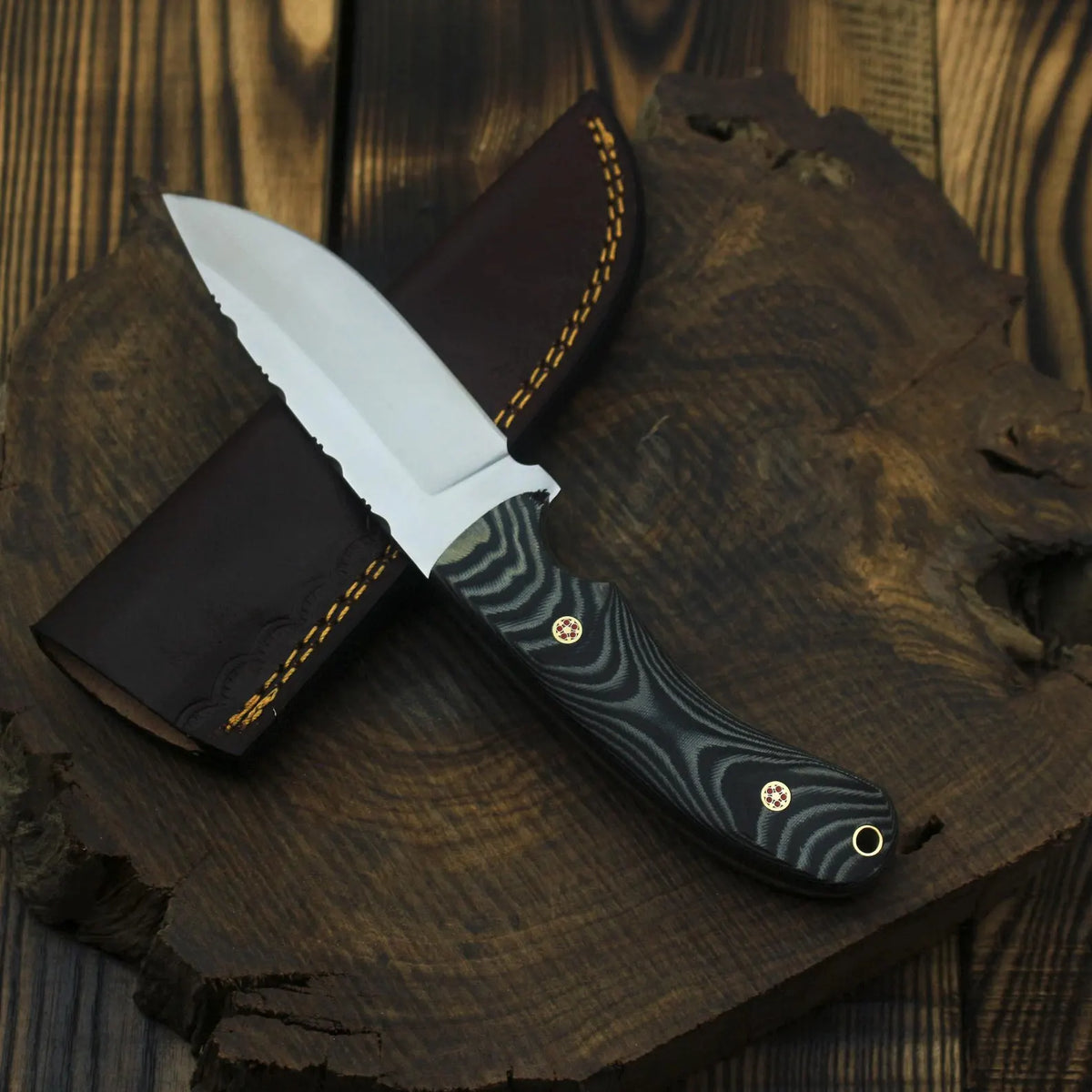 Custom Handmade J2 Steel Hunting Skinner Knife With Leather Sheath