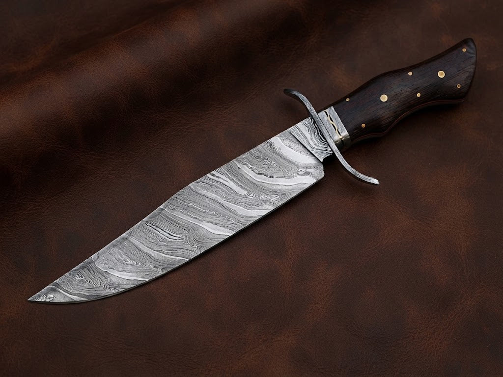 Handcrafted Damascus Steel Bowie Hunting Knife with Wengi Wood Handle and Leather Sheath