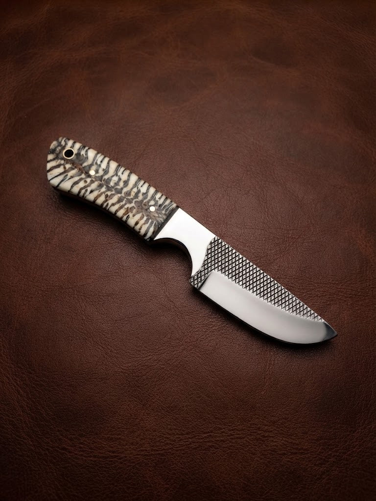 Handcrafted Custom Cowboy Knife – Forged Steel Blade & Premium Stabilized Pinecone Handle